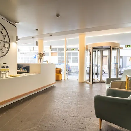 The Azoriani Boutique, Ascend Collection 3*