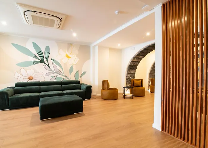 The Azoriani Boutique, Ascend Collection