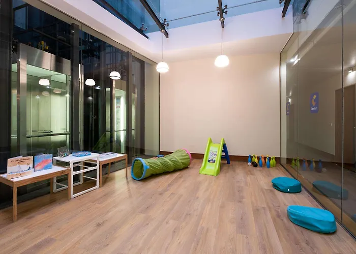 The Azoriani Boutique, Ascend Collection 3*