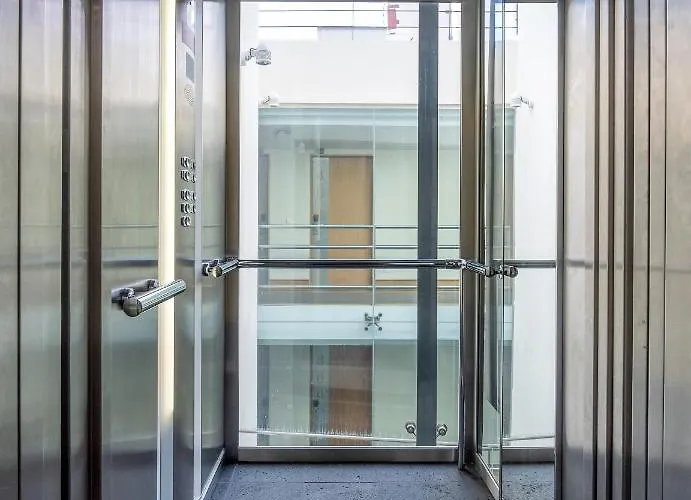 Отель The Azoriani Boutique, Ascend Collection Понта-Делгада